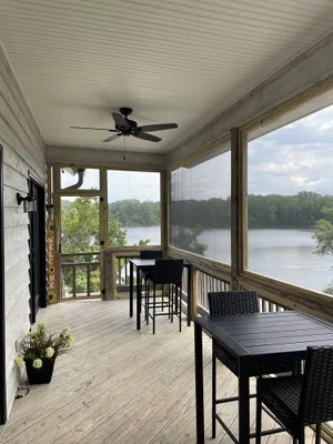 Image of Lakefront Retreat
