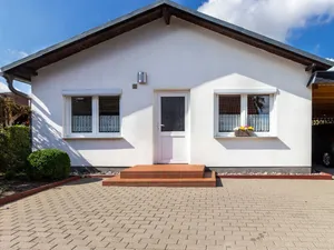 Image of Black holiday house - ideal for couples - cottage