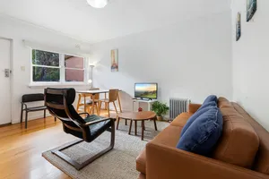 Image of Comfy One-Bedroom Unit Between City and Airport