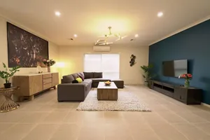 Image of 6 Bedrooms & 4 Bathrooms Big House for Big Group