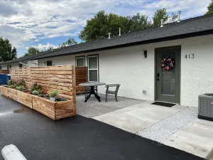 Image of The Benton - Warmly decorated, cozy apartment in downtown Bentonville
