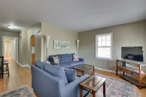 Image of Two bedroom townhouse, minutes from the UNMC