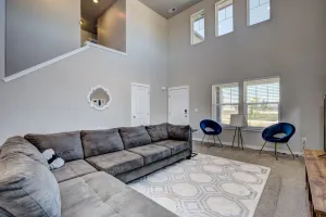 Image of Newly built~large home~playroom~Cali King bed~5 TVs