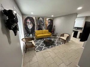 Image of Artistic Centrally Located Duplex!