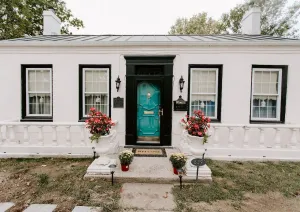 Image of La Petite Maison