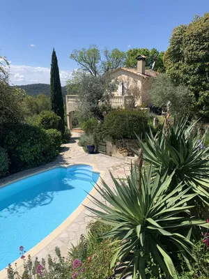 Image of Magnificent villa very quiet, swimming pool, greenery, fenced garden, spectacular view