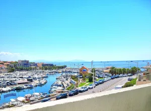 Image of Location Appartement T2 Face à la mer et au Port, à 2 min de la Plage