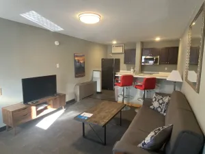 Image of Suite 211 - 1BR | 1 Bed, 1 Bath