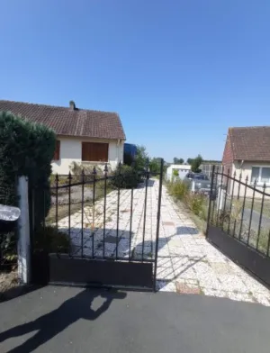 Image of House with beautiful garden very close to nature and the city