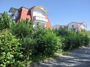 Image of Strandnahe Lage - - Drei Balkone und Zwei Schlafzimmer