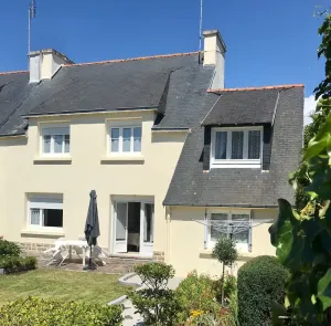 Image of FAMILY HOUSE BY THE SEA