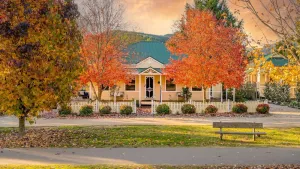 Image of Autumn Beauty - Garden Cottage 4