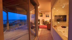 Image of Stunning Views at the Skyview Penthouse or cosy romantic Eagle Nest