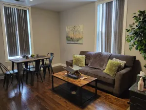 Image of Modern style and comfort near UC