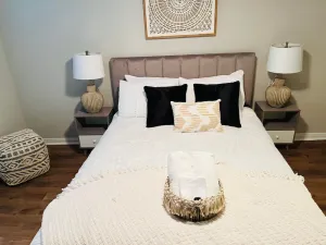Image of Family Friendly | Near Galleria & Downtown | Pool