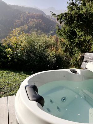 Image of 2-bedroom apartment with PRIVATE JACUZZI close to ski resorts with breathtaking views