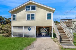 Image of Dog-friendly and attractive beach house 2 rows up from ocean with pool & WiFi