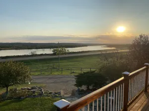 Image of Farm Island Missouri River Views
