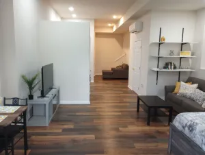Image of Roomy Studio Basment Apartment - 5 Min to Downtown