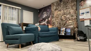Image of [STAR WARS] House-Walking distance to BART& Mall | 40mins to San Francisco | 講中文