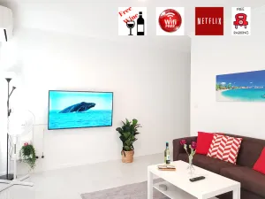 Image of Luxury Apartment - Close to Perth\/Airport\/River & Opposite park