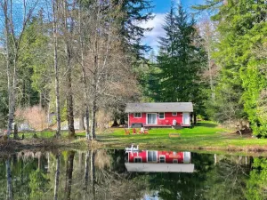 Image of Perch - Red Cabin On The Lake