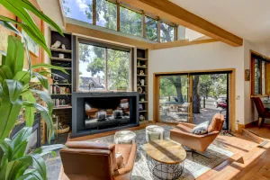 Image of Best location- Pearl St (downtown), Views\/Deck\/Garage\/Central AC\/Gas Fireplace