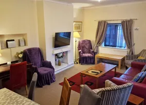 Image of Tradesmen Inn 3-br 6-beds & Gated Parking