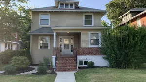 Image of NEW!!! Spacious 3 br single\/off steet parking, XBOX, Arcade, Ping Pong