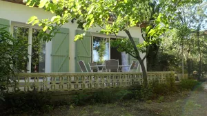 Image of Sarsaparilla, comfort and tranquility close to Pezenas
