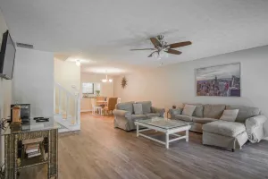 Image of 2 BR Townhouse - 10 Mins to Horse Park