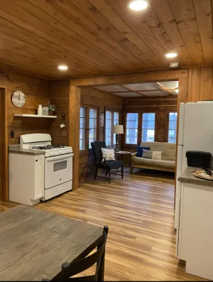 Image of Cozy 1-bedroom cabin on Wisconsin River Chain -\n200' from the Beach Bar & Grill