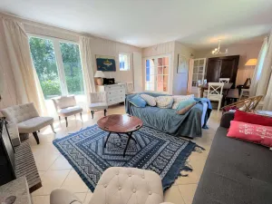 Image of Combrit, 800m from the beach of Kermor, large house with garden