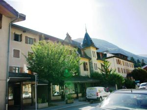 Image of Studio au cœur de Brides-les-Bains face au parc thermal, balcon, parking, idéal pour curistes et skieurs - FR-1-512-126