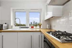 Image of Central London 2 Bed Apartment with City Views