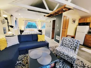 Image of All the amenities of home with no cleaning fees and first breakfast included!
