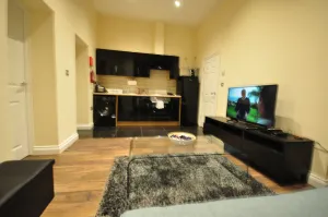 Image of Luxurious 2 Bed Apartment