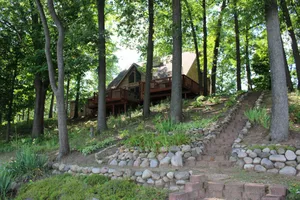Image of Lake House on a 4 Acre Wooded Lot With Hot Tub, wooded trails & kayaks!
