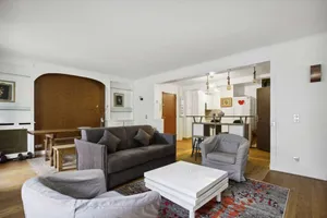 Image of Chic and spacious apartement with piano and terrace
