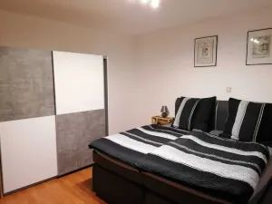 Image of Ferienwohnung 55 m², 1 Schlafzimmer, 1 Wohnzimmer, 1 Küche, 1 Bad, 1 Flur
