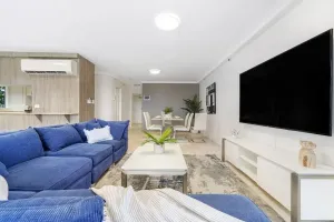 Image of Zenith 2Bd Absolute Beachfront Surfers Paradise