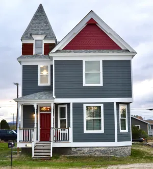 Image of Historic 1886 House locate convienently