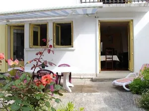 Image of Maison F6 en centre-ville de Royan, à 150m de la plage, avec garage et jardin - FR-1-71-55