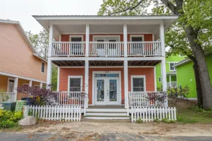 Image of Spacious Family Friendly Resort Beach House
