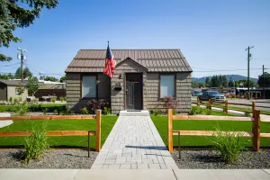 Image of Bright centrally located home with a washer\/dryer, central AC, and a deck