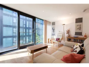 Image of Stunning Modern apartment in central Edinburgh