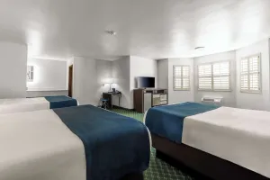 Image of Studio 6 Suites – Flagstaff, AZ