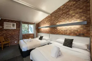Image of Allan Cunningham Motel