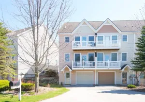 Image of Harbor Village Townhouse Condo at LK MI