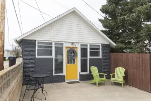 Image of Cozy Downtown Carriage House
